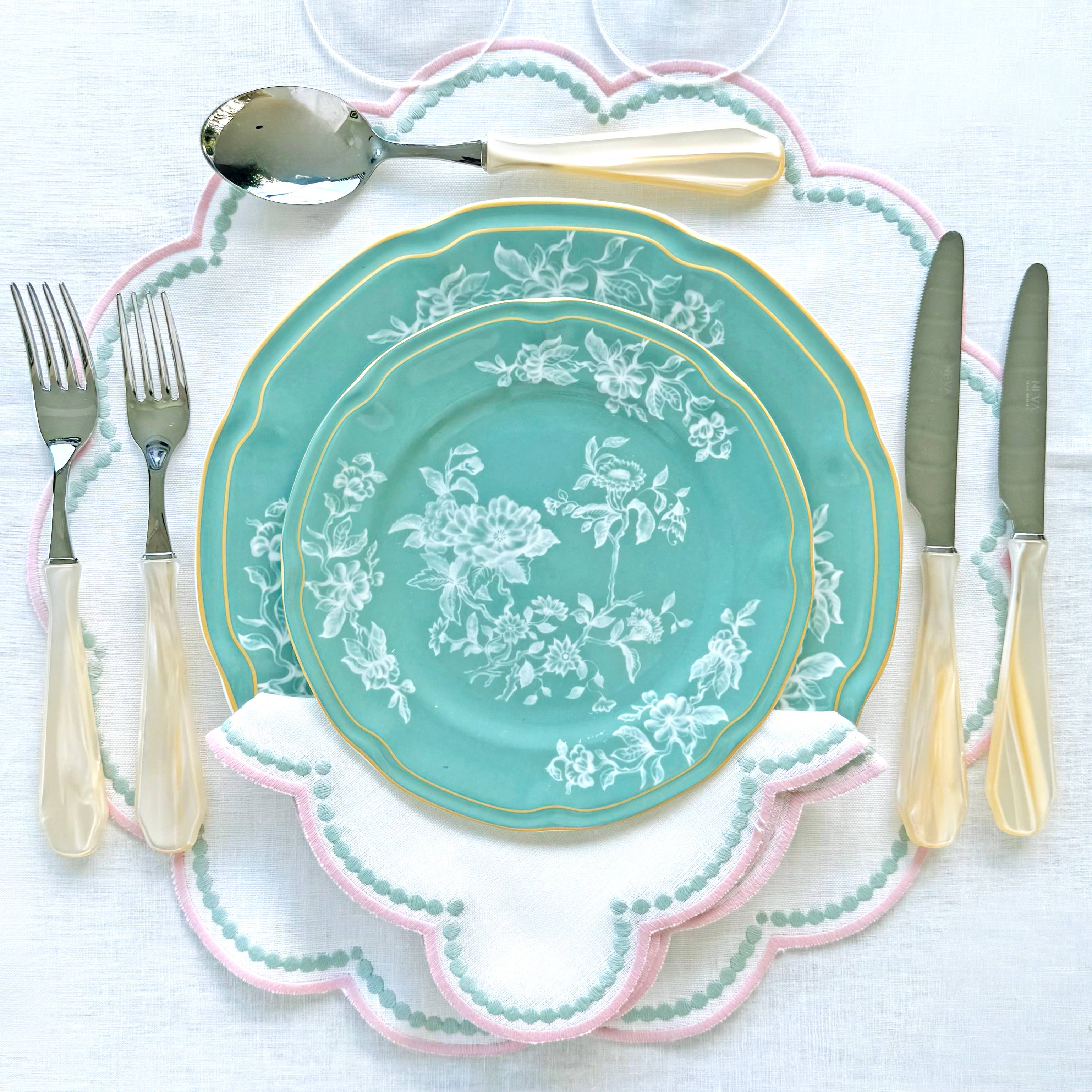 Duggan Society - Wholesale Dinner Plate - Byron Tiffy dinner plate (set of 4)3