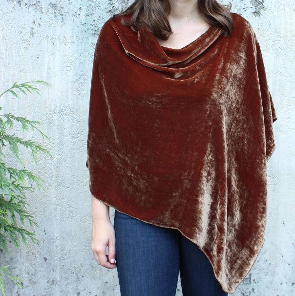 Dana Herbert - Vente Poncho – femme - Poncho en velours de soie fait main à Portland2