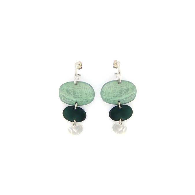 earring in shell in resin for wholesale by Culture Mix