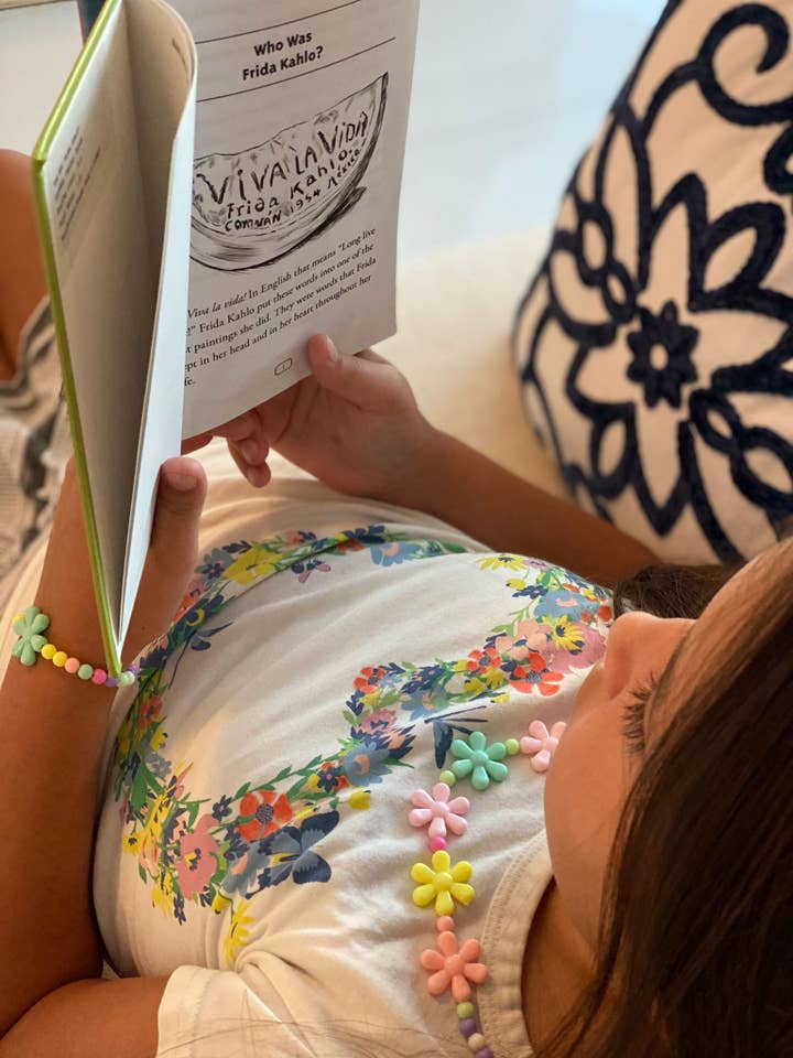 Flower Power Kids Necklace and Bracelet Set for wholesale by Magia Galaxy