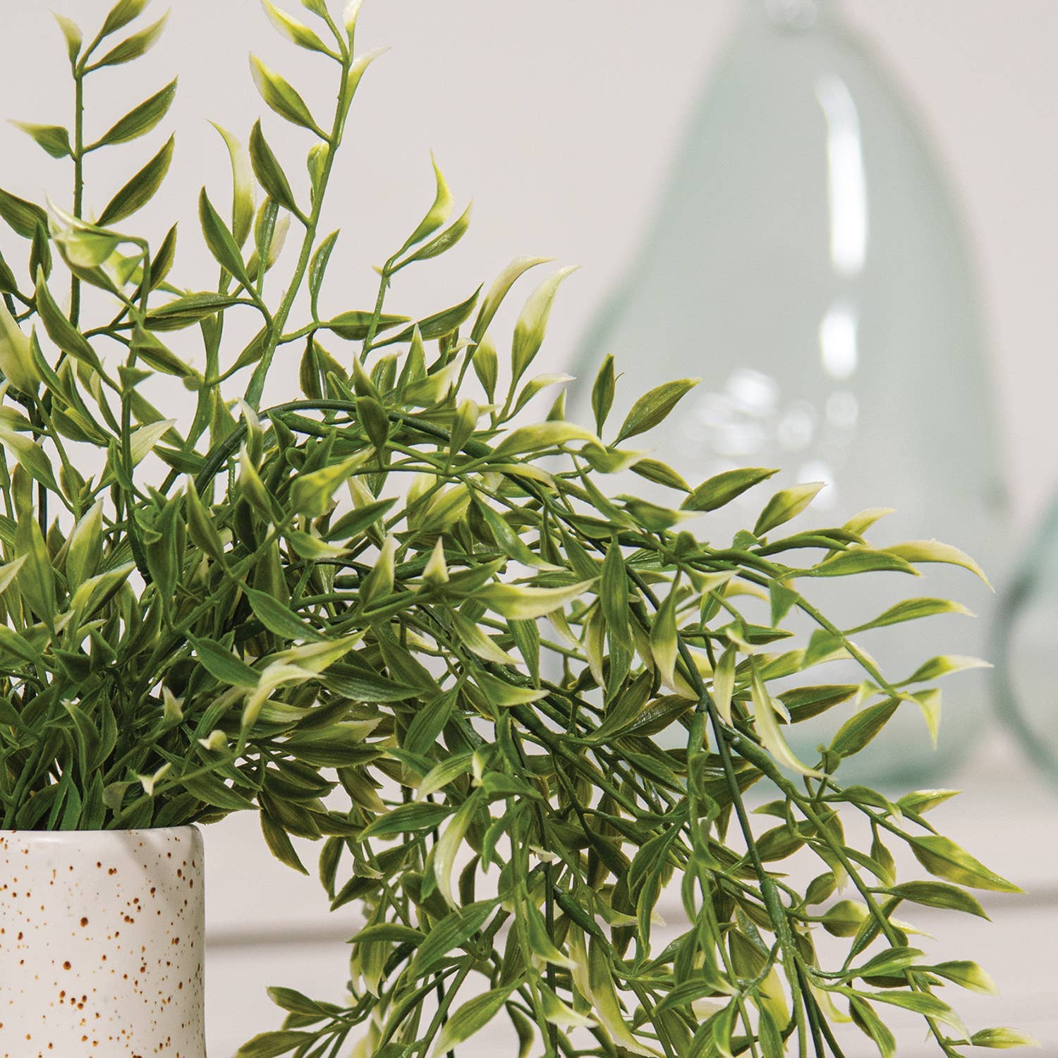 CWI Gifts - Wholesale Artificial Plant - Cream Tipped Smilax Hanging Bush - 33"2