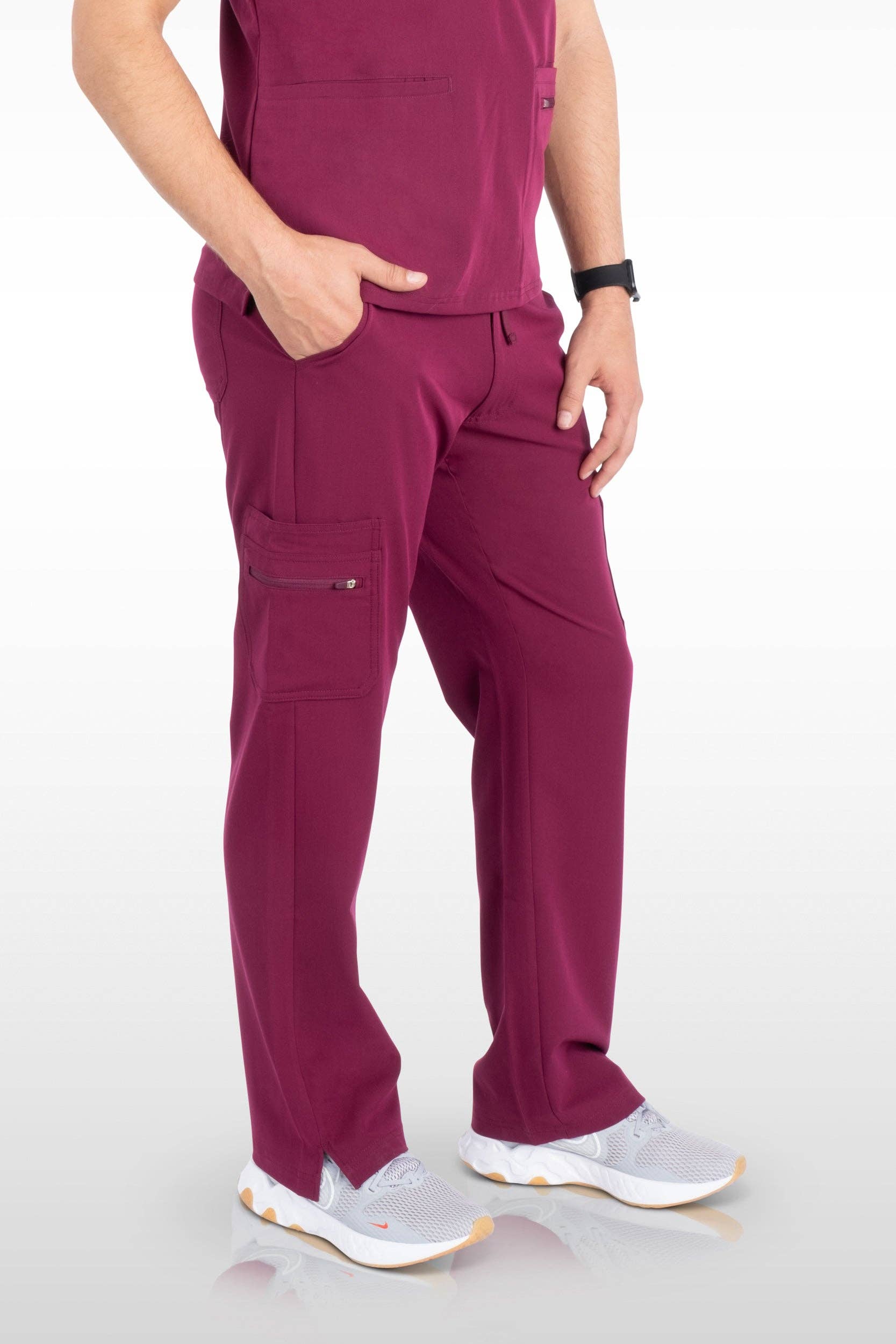 Aura Naturale – Engroshandel Sygeplejeruniform – til mænd – Java Herre French-Fly Scrubs Bukser med 9 lommer (96001)12