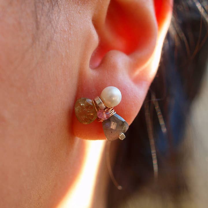 Steenstud, draadomwikkelde bloemblaadjes, labradoriet fereniet voor wholesale door Siebijoux