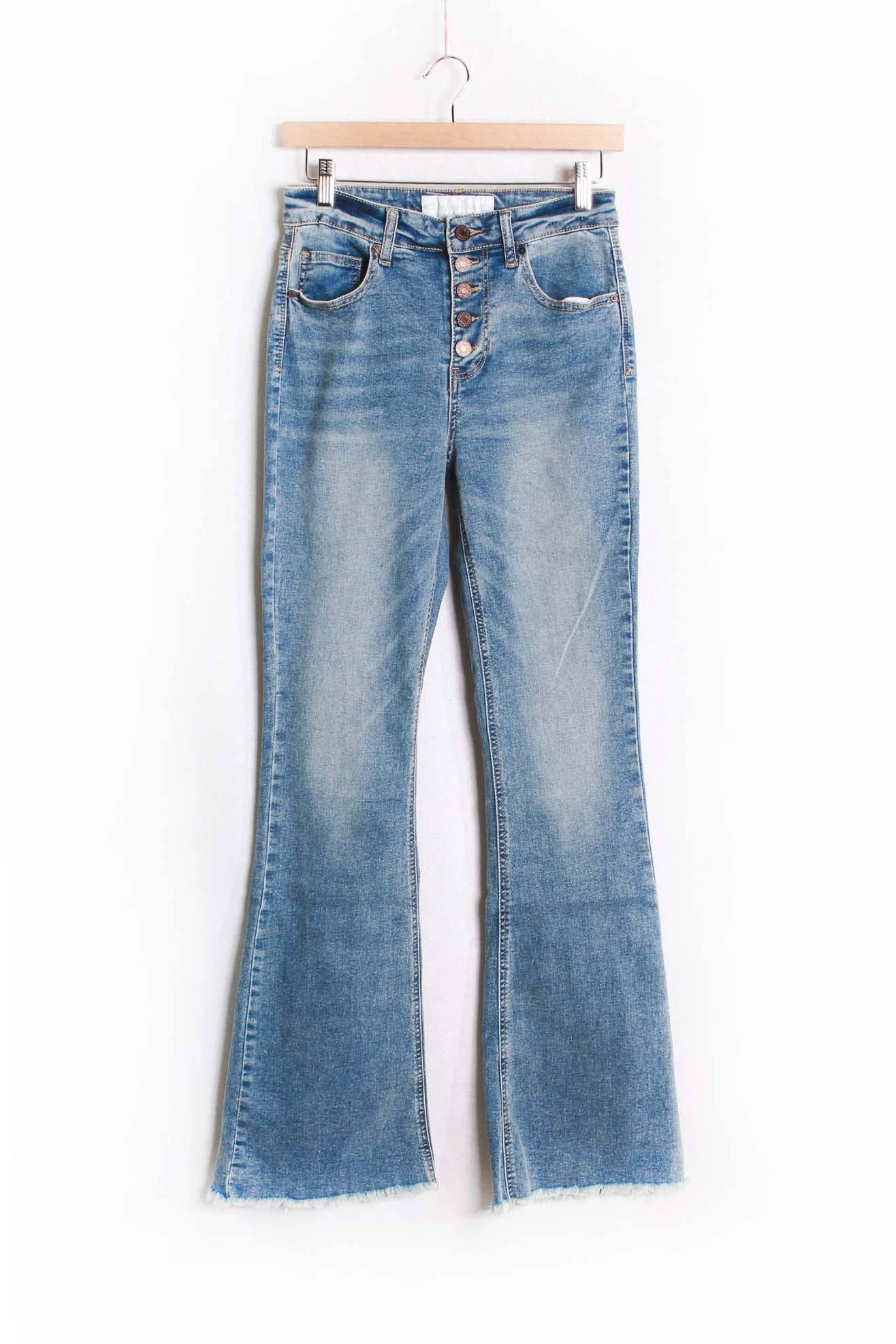 Good Stuff Apparel - Wholesale Jeans - Women's - Women's High Waist Five Buttons Raw Hem Flare Jeans5