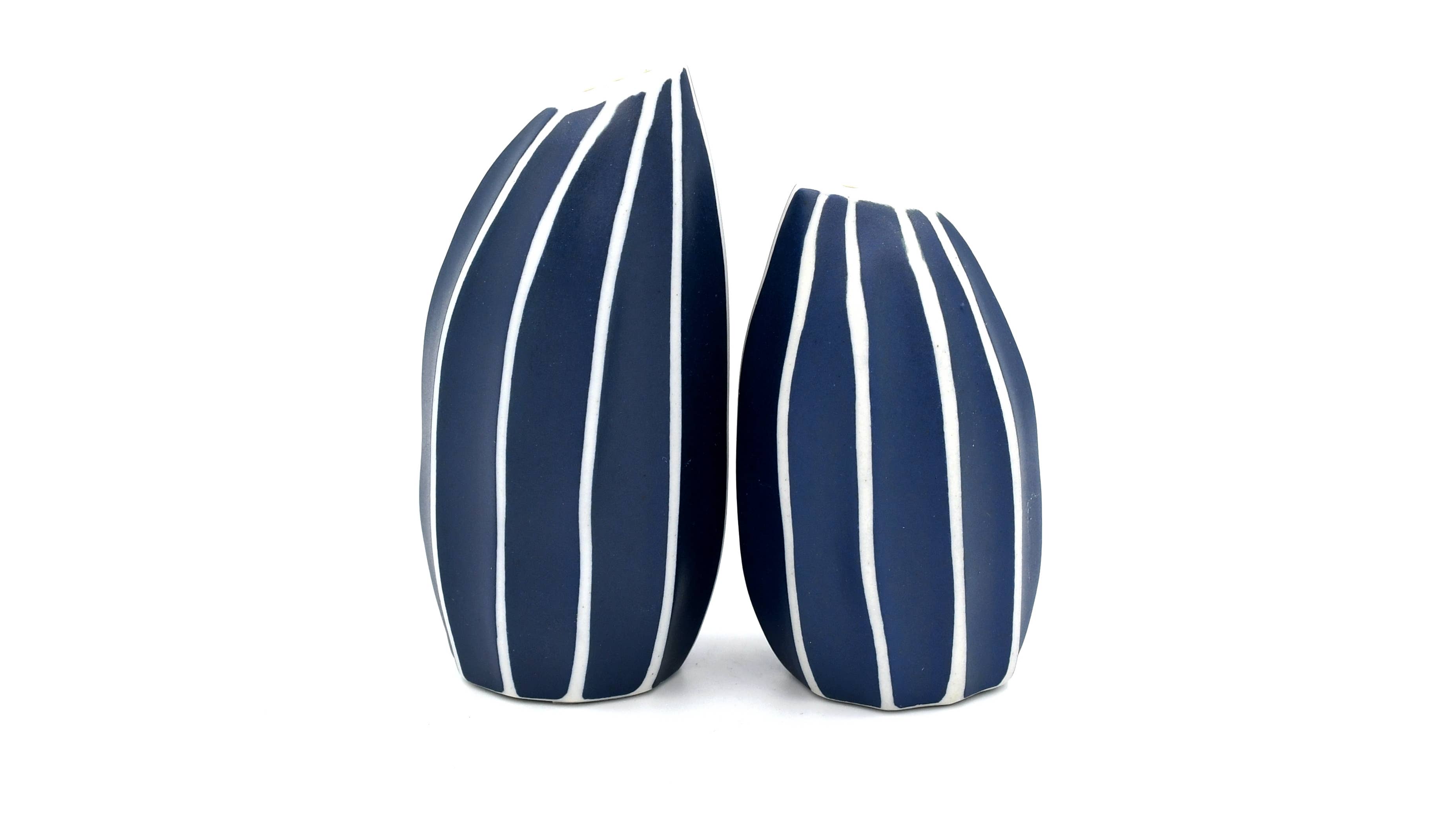 Art Floral Trading LLC - Wholesale Salt & Pepper Shaker Set - SP069BL6 Seda Handcrafted Porcelain Salt and Pepper Shaker Set4