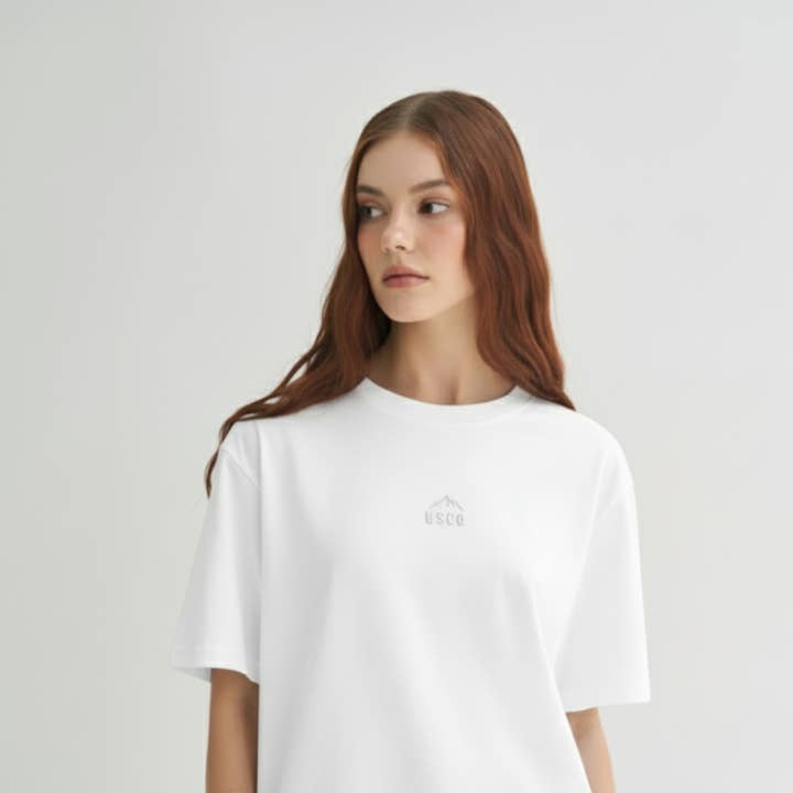 Maglietta Core in Bianco e ulteriori Risultati per magliette bianche all'ingrosso. Resi gratuiti e termini di pagamento a 60 giorni su Faire in tendenza su Faire.