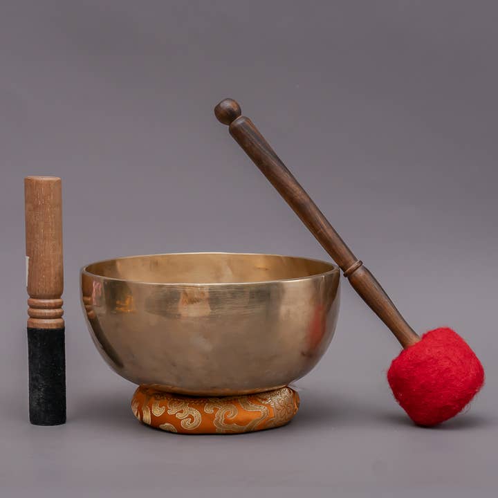 Dim Antique Singing Bowl – Vintage Handcrafted Sound Bowl for wholesale by Boudha Stupa Thanka Centre
