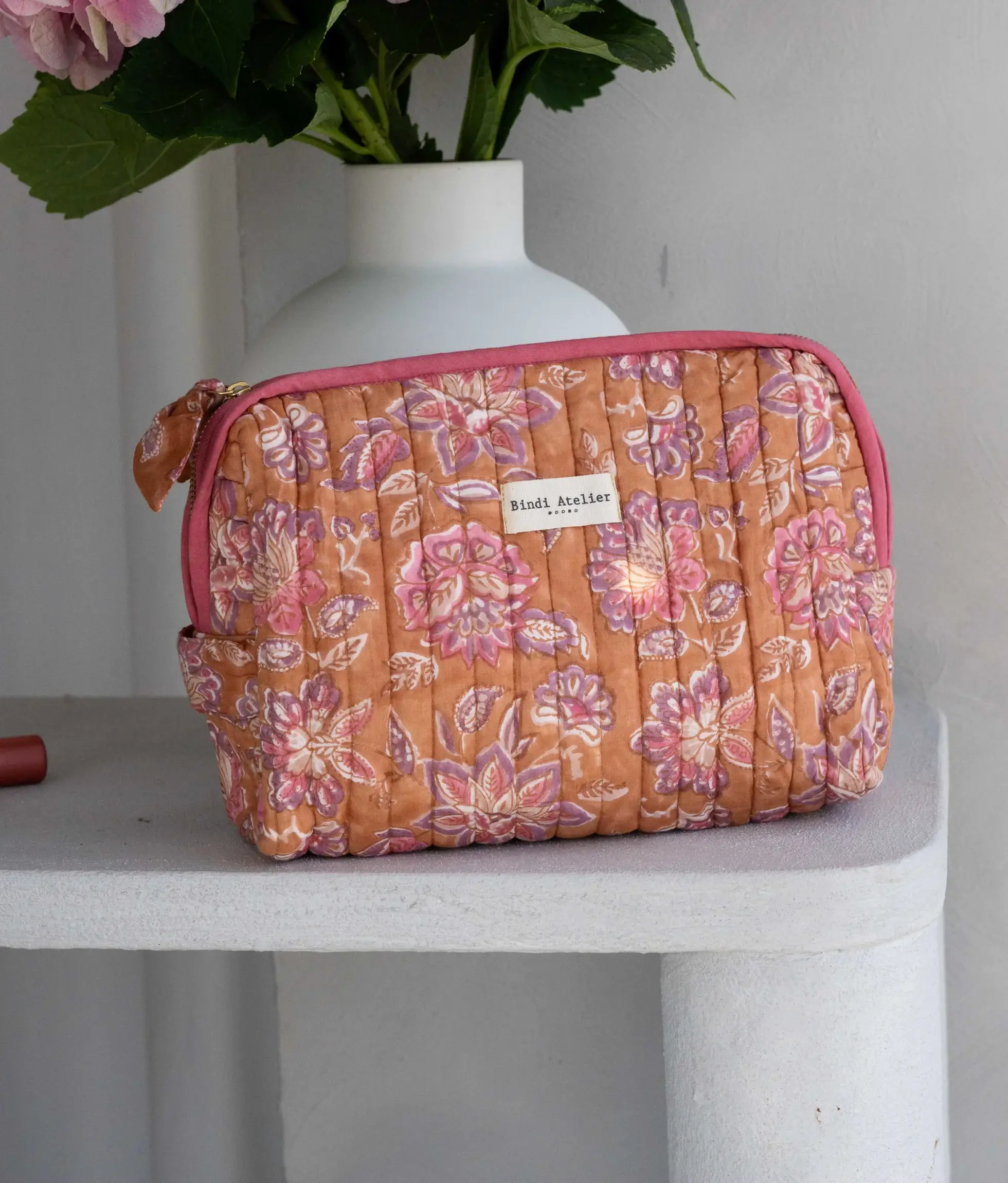 Bindi Atelier - Wholesale Toiletry Bag - Women's - Quilted cotton toiletry bag with block print - Matira Praline1