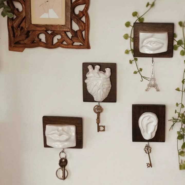 Ganchos para llaves de cerámica hechos a mano para venta al por mayor de Pretty Plate