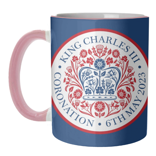 ART WOW - Venta al por mayor Taza - Tazas con el emblema de la coronación del rey Carlos en azul2