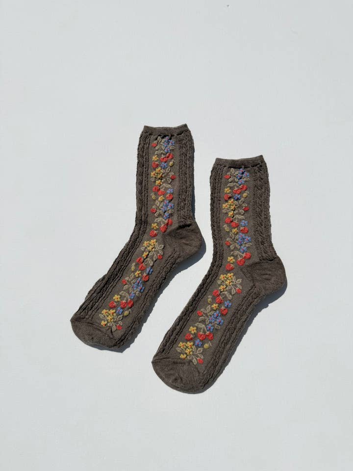Billy Bamboo - Wholesale Socks - Women's - WILD STRAWBERRY SOCKS8