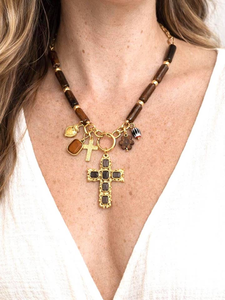 Collar Barroco con Cruz for wholesale by Wild & Free