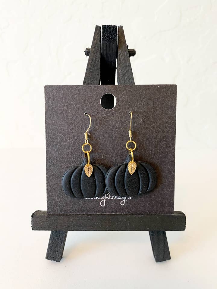 orecchini a forma di zucca, orecchini neri, Halloween, autunno, pendente per la vendita all'ingrosso da parte di midnightclayco