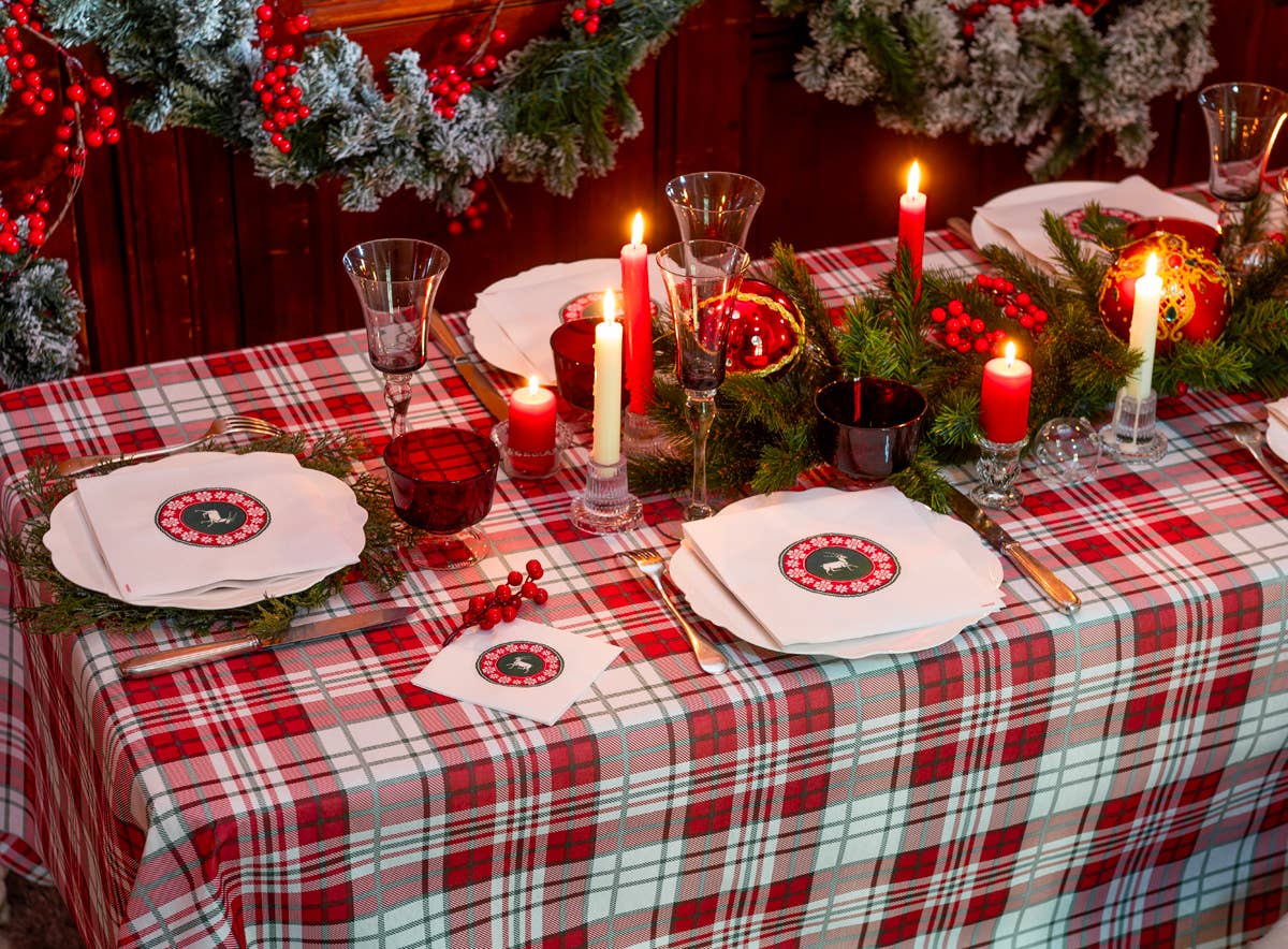 Trendy Table - Wholesale Disposable Napkin - Cerf Brodé Cocktail Napkin3