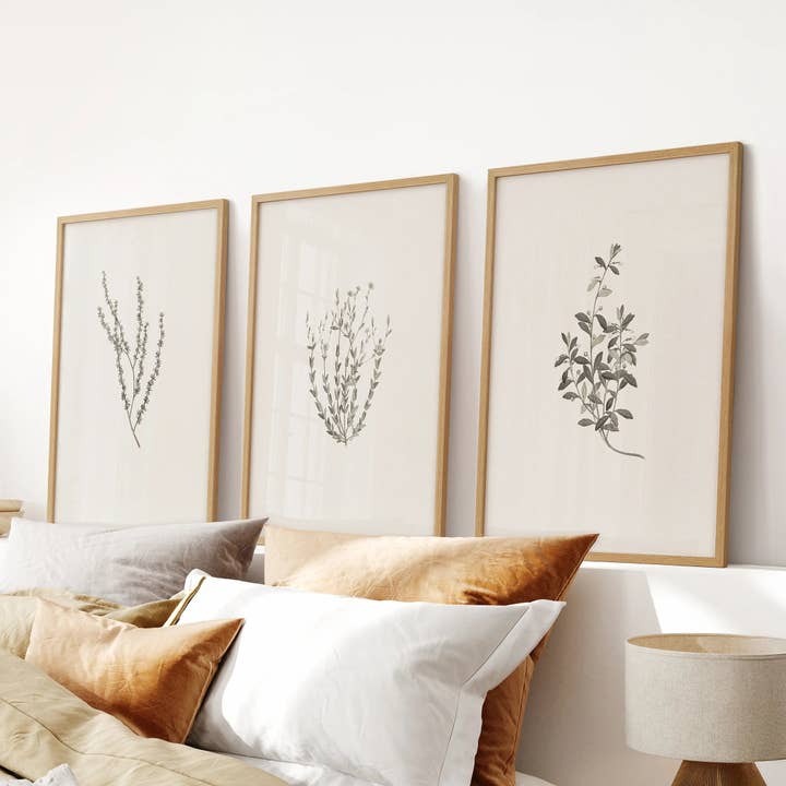 PrintSets.com - Wholesale Gallery Wall Set - Vintage Botanical 3 Piece Wall Decor. Rustic Dried Flower Prints