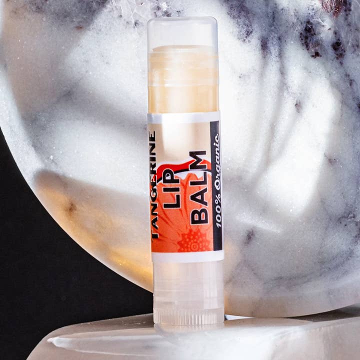 Baume à lèvres mandarine pour la vente par Honey Shine Calendula | Danielle Rae Calendula Co