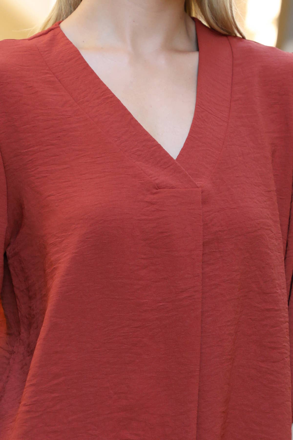 You & Me – wholesale Blouse – Women’s – YMT20085V-V-NECK BAND ELASTIC TUNNEL SLEEVE WOVEN TOP - FALL24