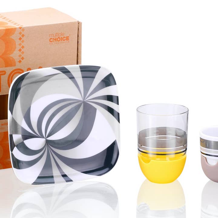 5pc Notch After Meal Espresso cups, plate, Set in beige, for wholesale by Silly Design