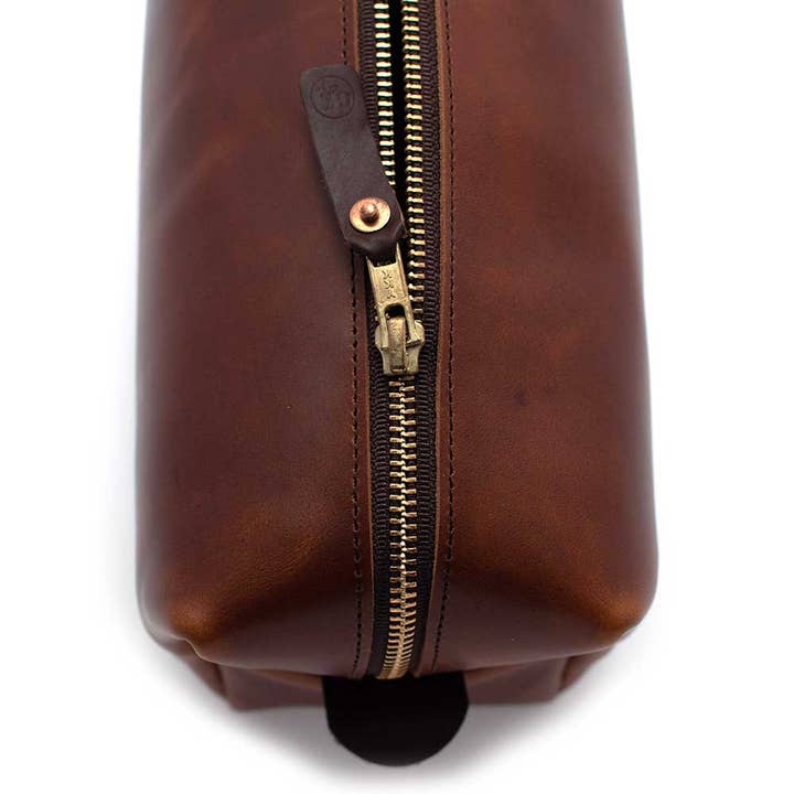 General Knot & Co. - Wholesale Toiletry Bag - Unisex - Leather Travel Kit-Waxy Brown