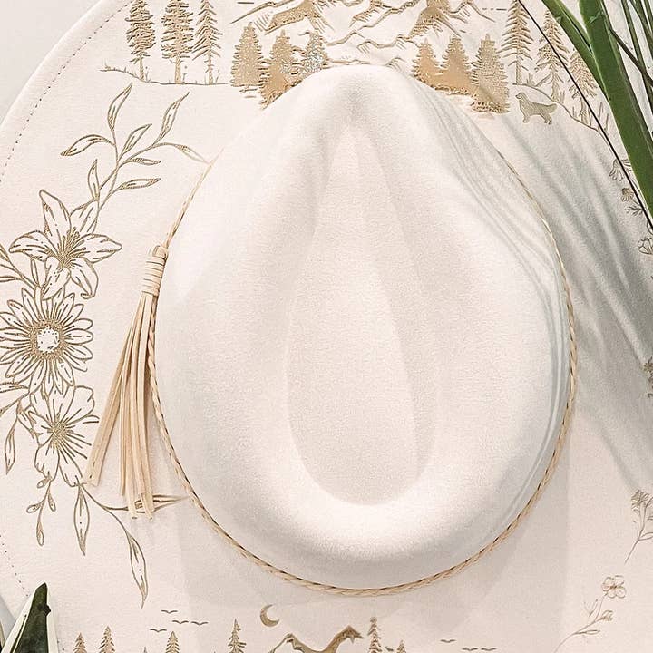 Willie & Dolly Designs - Wholesale Hat accessory – Women's - Engraved Floral Mountain Hat0