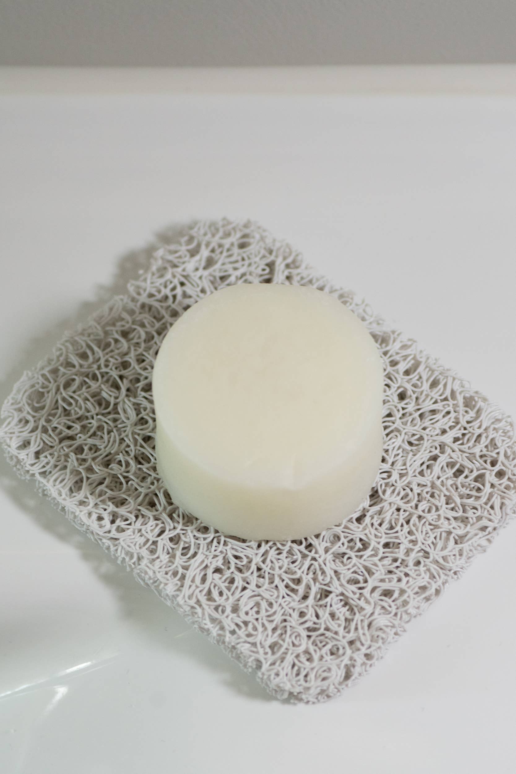 No Tox Life - Wholesale Bath Soap Dish - Noodle™ Bar Safe - mixed colors pack No Tox Life -Unpackaged1