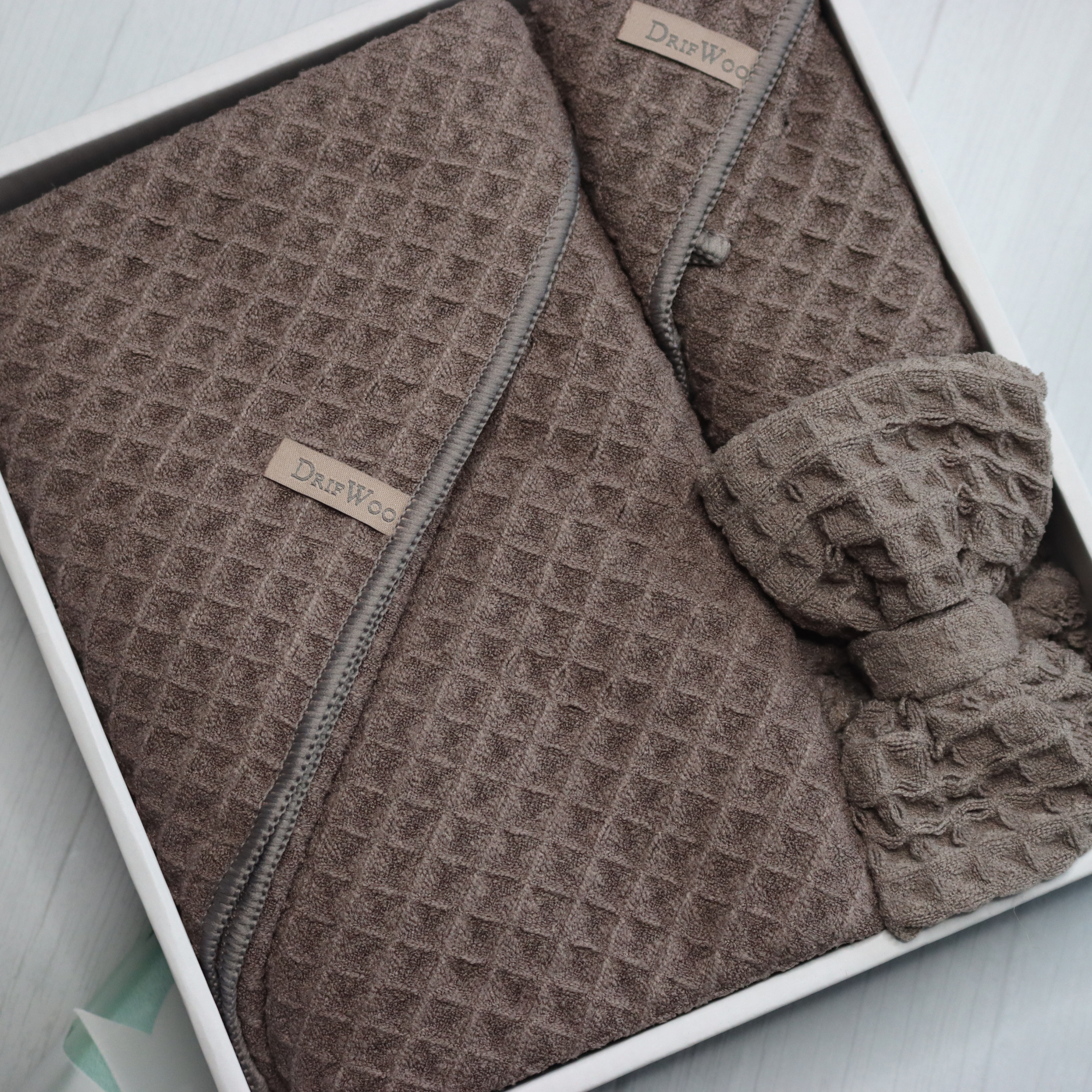 DrifWoo - Venta al por mayor Juegos de toallas - Set de regalo de toallas de lujo para spa – caja de esenciales para el cuidado personal1