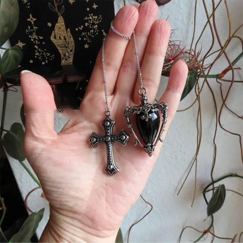 GemMeet - Vendita all'ingrosso Pietra/cristallo spirituale - Teschio di Corvo Gotico di Halloween Bottiglia di Cristallo Pendolo3