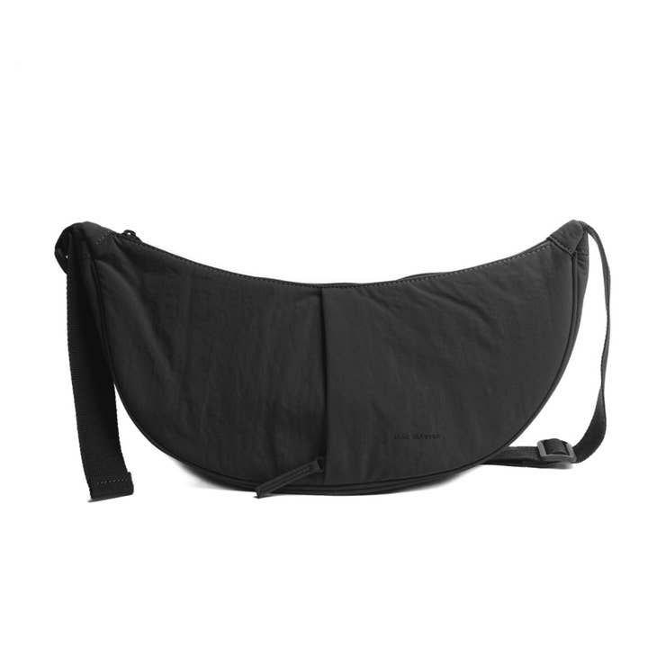 Kleine Halbmondtasche PLUME für den Großhandel von MAC ALYSTER