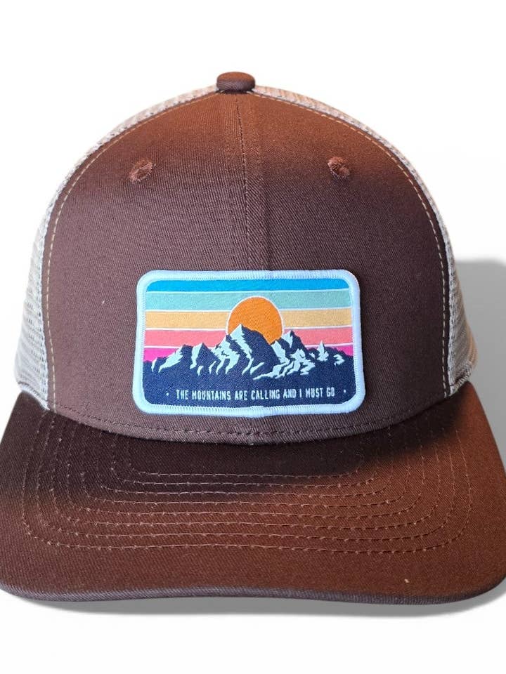 Gorra trucker vintage con parche retro de montaña - Ajustable para venta al por mayor de Moove Headwear