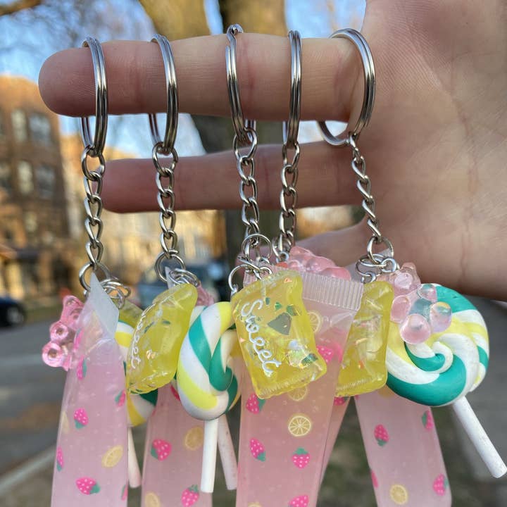 Pipmine - Wholesale Lip Gloss - Strawberry Lemonade0