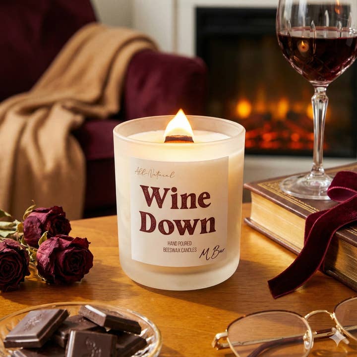 Wine Down - Bougie en cire d'abeille en verre givré de 12 oz pour la vente par M Bur Candle Co.