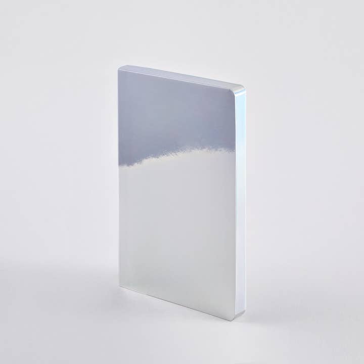 Fluid Chrome M | Taccuino A5 | Griglia a punti 3,5 mm per la vendita all'ingrosso da parte di nuuna