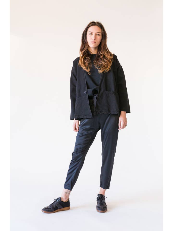 Seeker - Wholesale Jacket – Women's - Lab Coat3