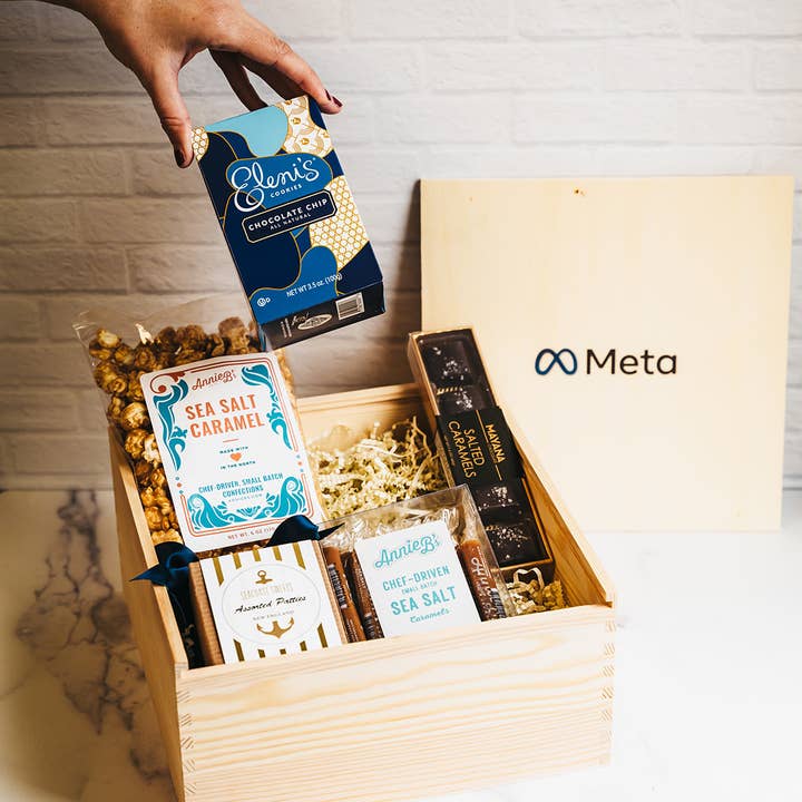 Giften Market - Wholesale Gift Box - Custom Logo Wooden Gift Crate Luxury Branded Gift Packaging
