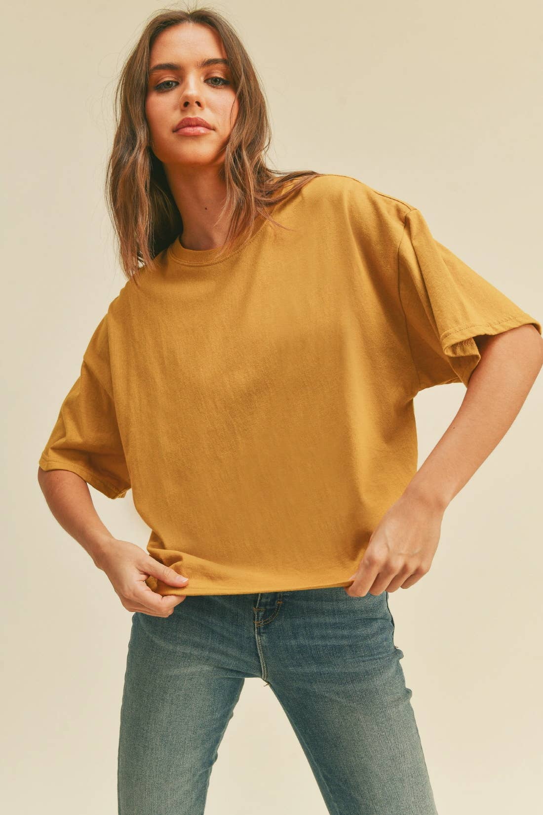 Honestee – wholesale T-shirt (graphic) – women's – Blank Long Cropped Short Sleeve T-Shirt10