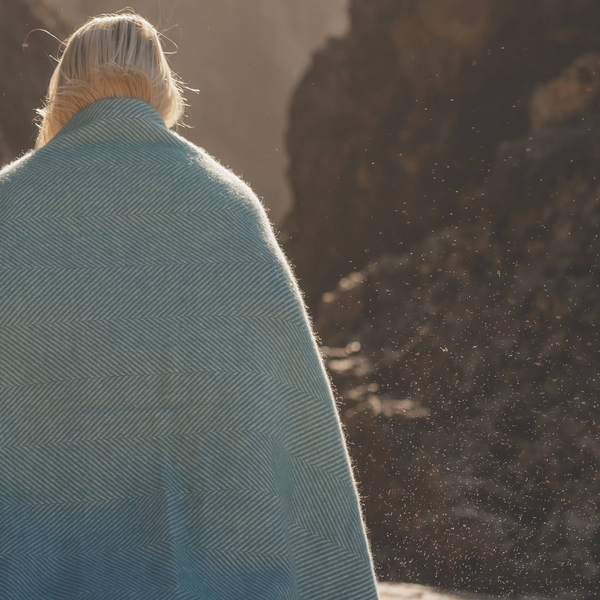 Atlantic Blankets - Wholesale Throw Blanket - Turquoise Herringbone Wool Blanket3