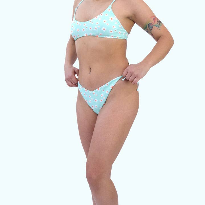 Bikini Lacets - Daisy pour la vente par #MAISENZA