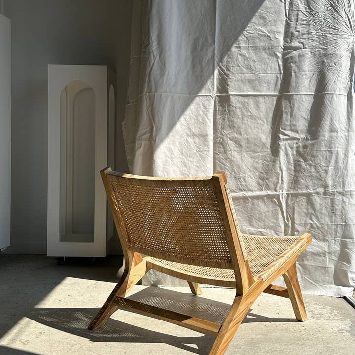 Office Objets - Wholesale Chair - Reclined chair in natural wood and woven rattan93