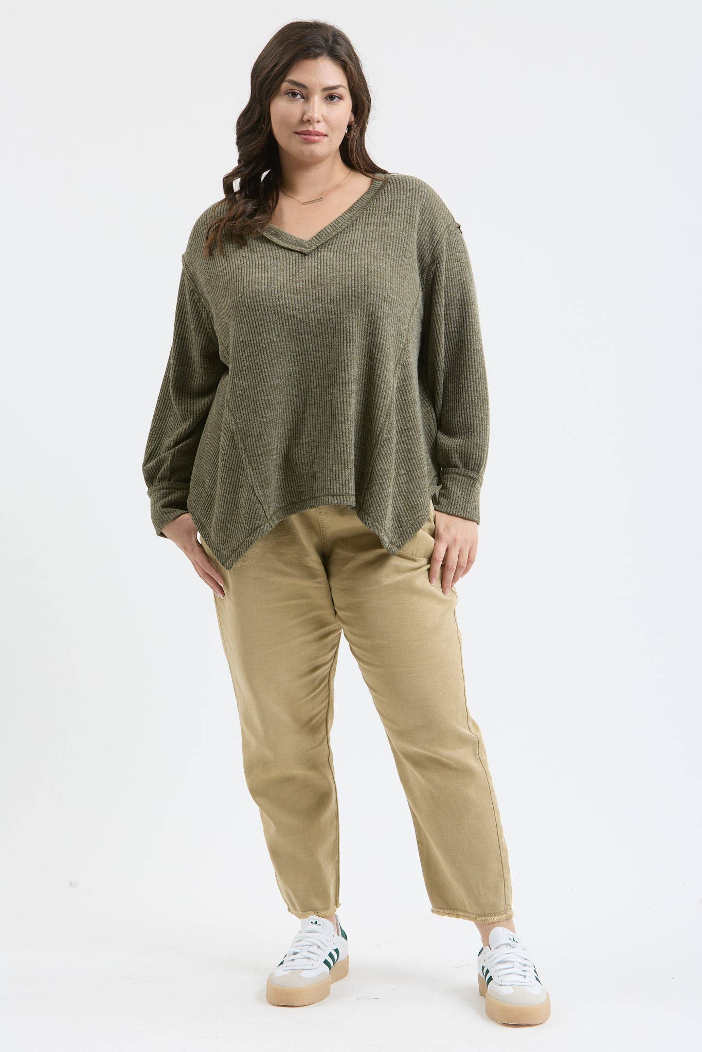 Blu Pepper - Wholesale Knit Top - Women's - PLUS V NECK ASYMMETRICAL HEM LONG SLEEVE KNIT TOP15