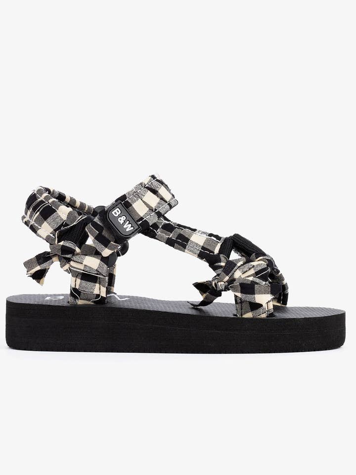 B&W Girl's Black Vichy Sport Sandals para venta al por mayor de Conguitos
