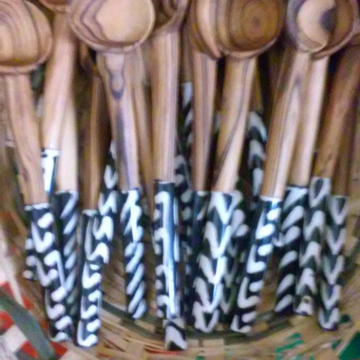 KENYAN SAFARI DESIGNS - Wholesale Table Spoon (Cutlery) - Handmade Wooden Tea Spoons With a Cow Bone Handle