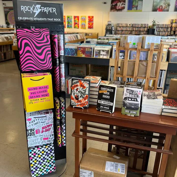 Rock'N Paper - Wholesale Retailer Display - Paper & Novelty - Spinner Display Gift Bag & Wrapping Paper (DISPLAY ONLY)3