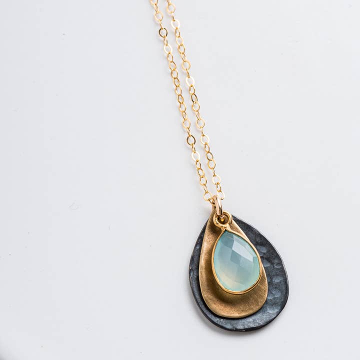 Halsketting met bloemblaadjes van gemengd metaal in chalcedoon voor wholesale door Original Hardware