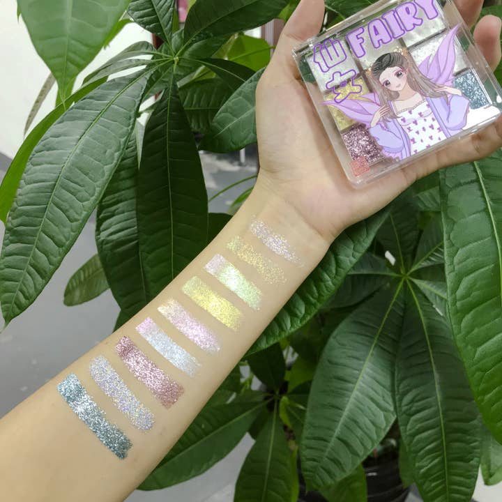 Euphoric Sun Inc - Venta al por mayor Paleta de sombras de ojos - Paleta de sombras de ojos Winter Fairy Duochrome Glitter