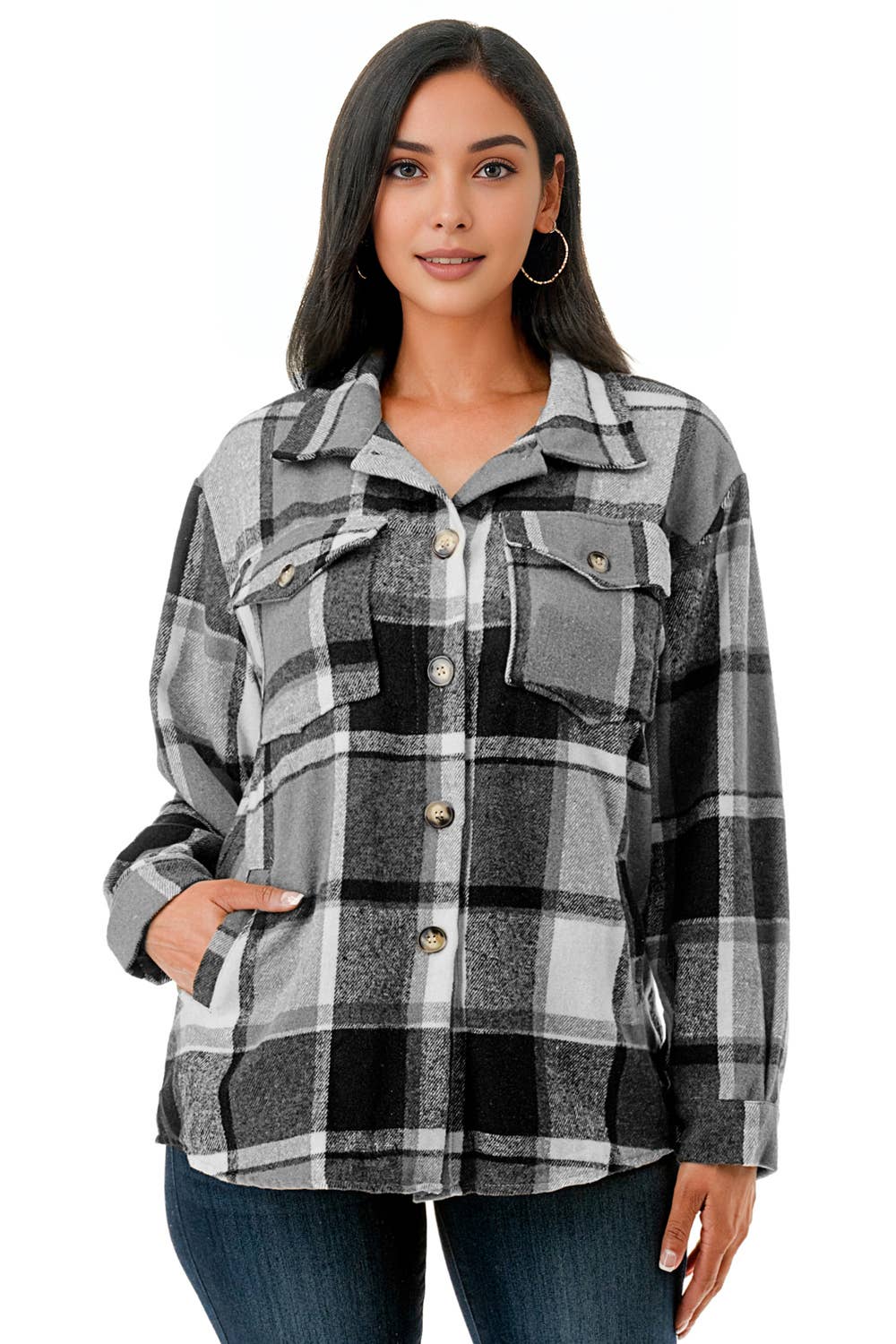 Color 5 - Vendita all'ingrosso Giacca a camicia - Donna - Camicia oversize in flanella scozzese nera con tasche (3