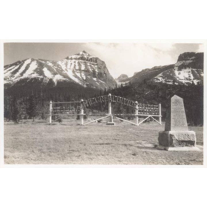 Konsttryck CN-309 Great Divide Monument för wholesale av Found Image Press
