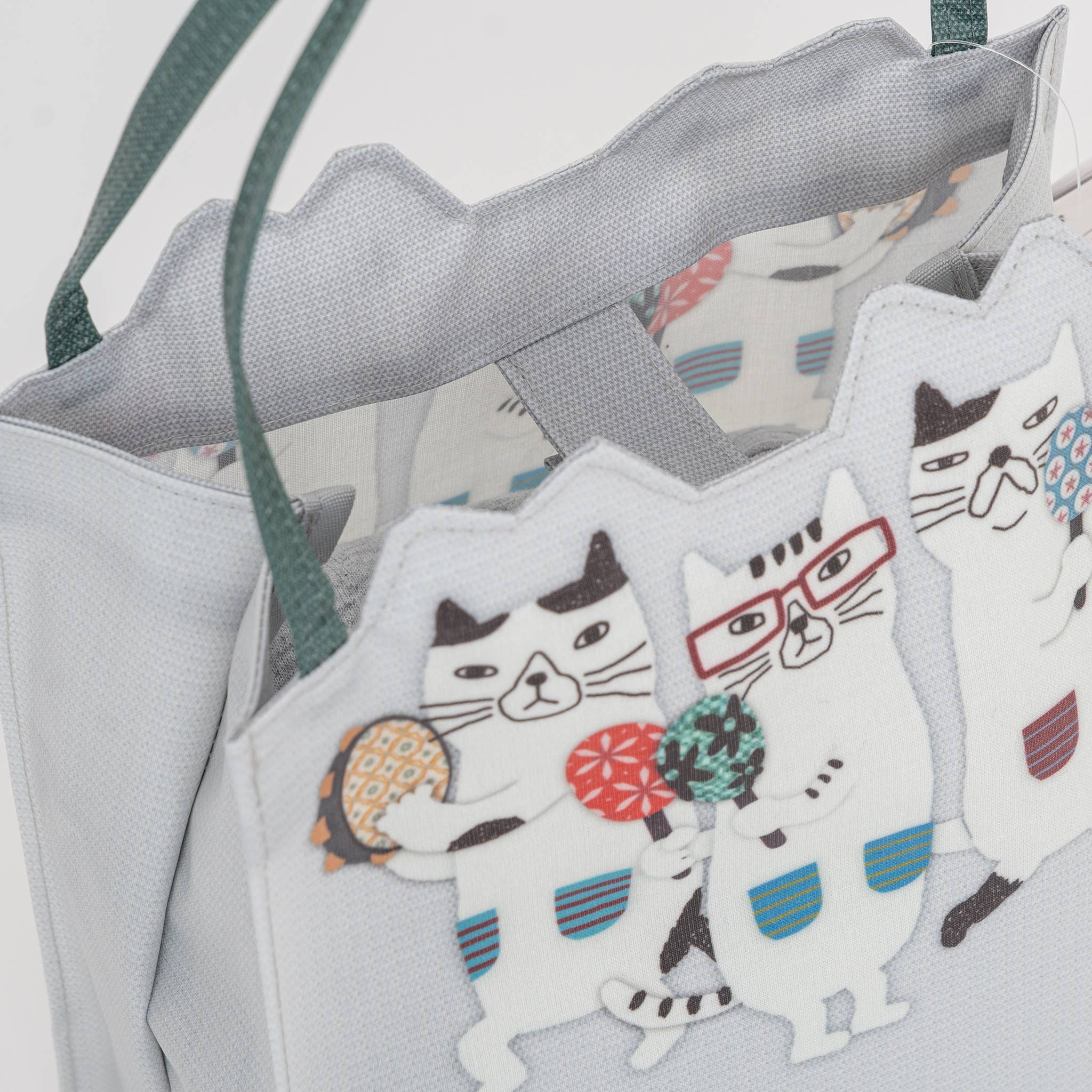 U PLUS INC - Wholesale Tote Bag - Women's - Whimsical "Nekomaruke Brother" Waterproof Mini Tote - Kusugu7