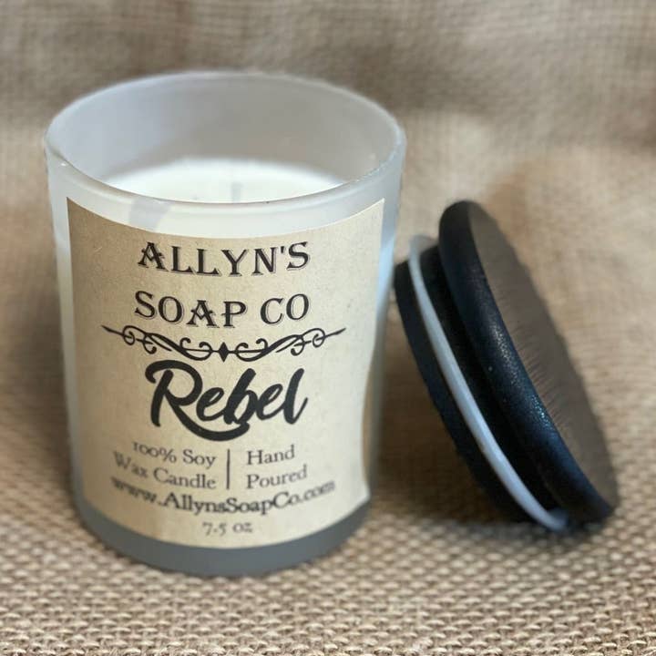 Vela Rebel Soy para venta al por mayor de Allyn’s Soap Co.