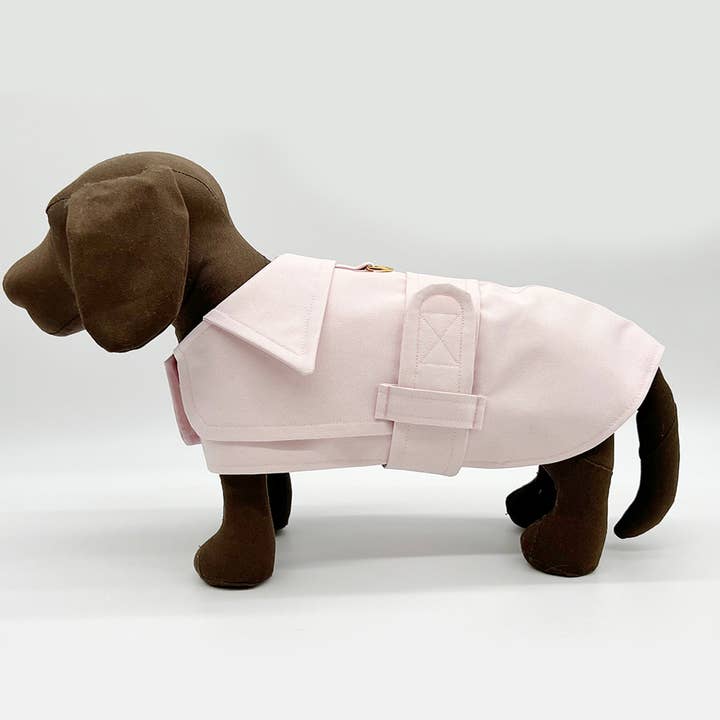 DoggieCoutureNY – Großhandel Haustiermantel – Hund – DCNY Trenchcoat mit Gürtel - Blush Pink