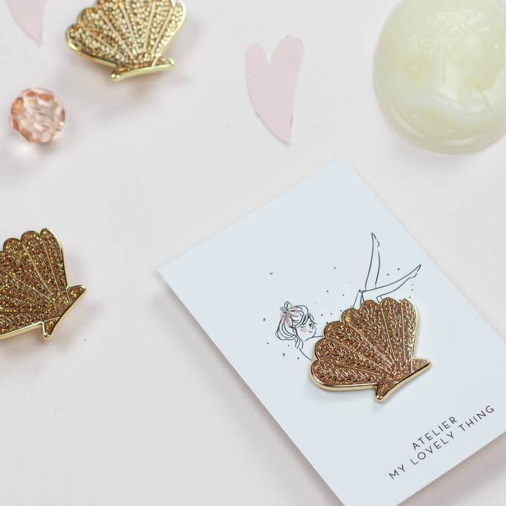 Speld Glanzende Gouden Schelp voor wholesale door MY LOVELY THING